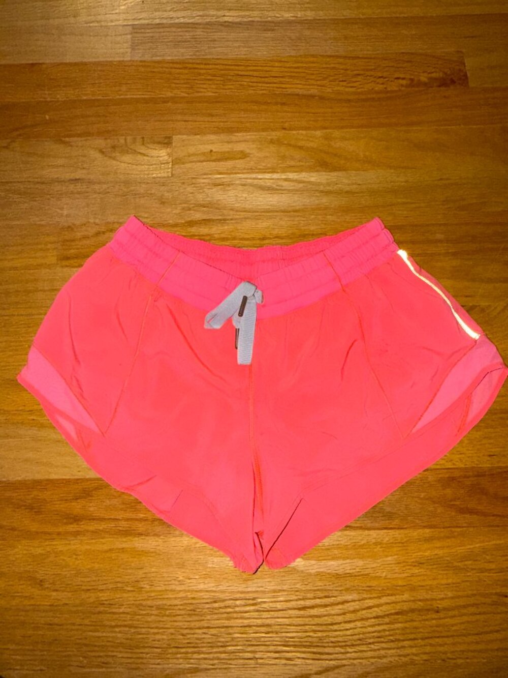 Lululemon | Hotty Hot Low-Rise Pink Lined Shorts | Size 10
